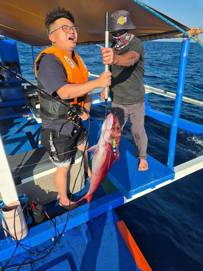 Trophy catch aboard Palawan Fishing Buddy — photo 9