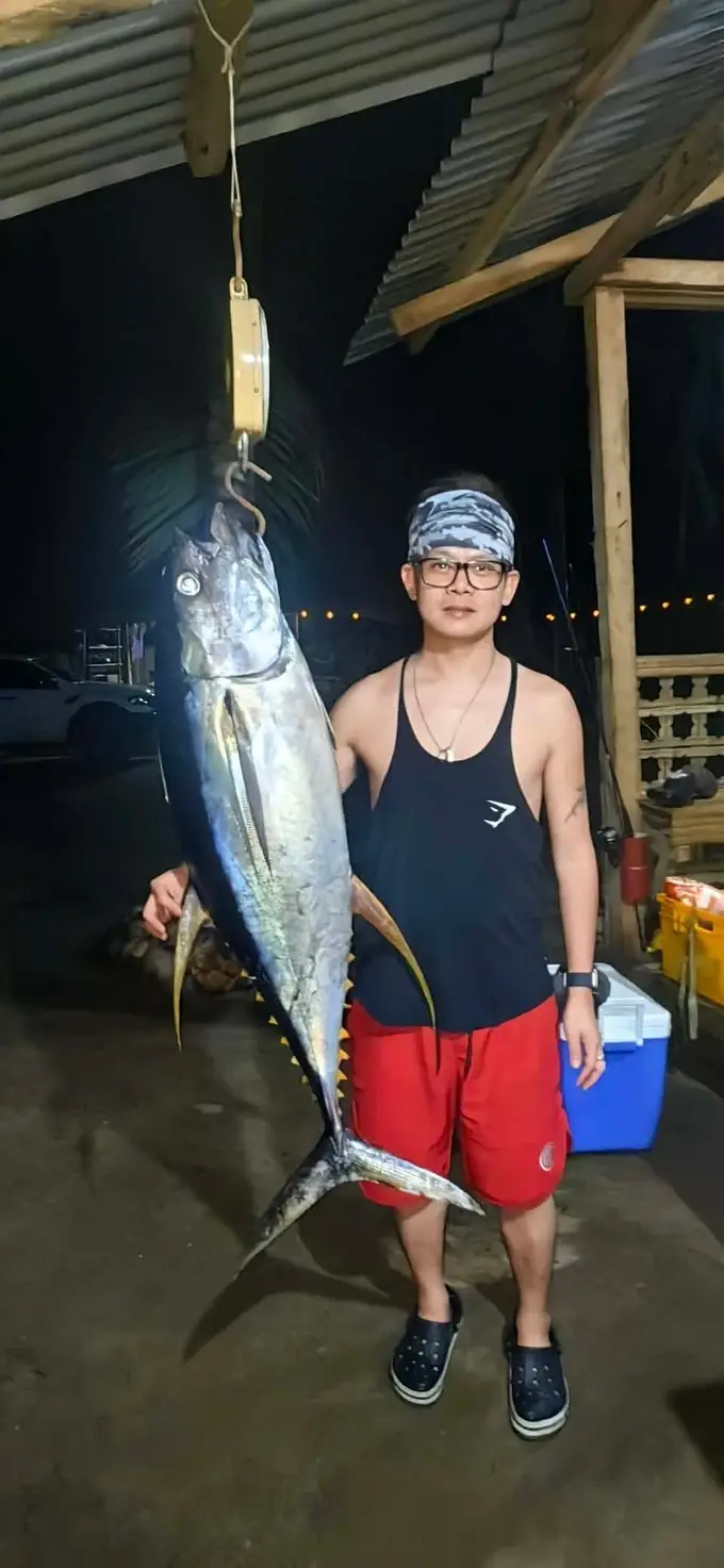 Trophy catch aboard Palawan Fishing Buddy — photo 10