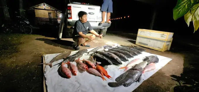 Trophy catch aboard Palawan Fishing Buddy — photo 40