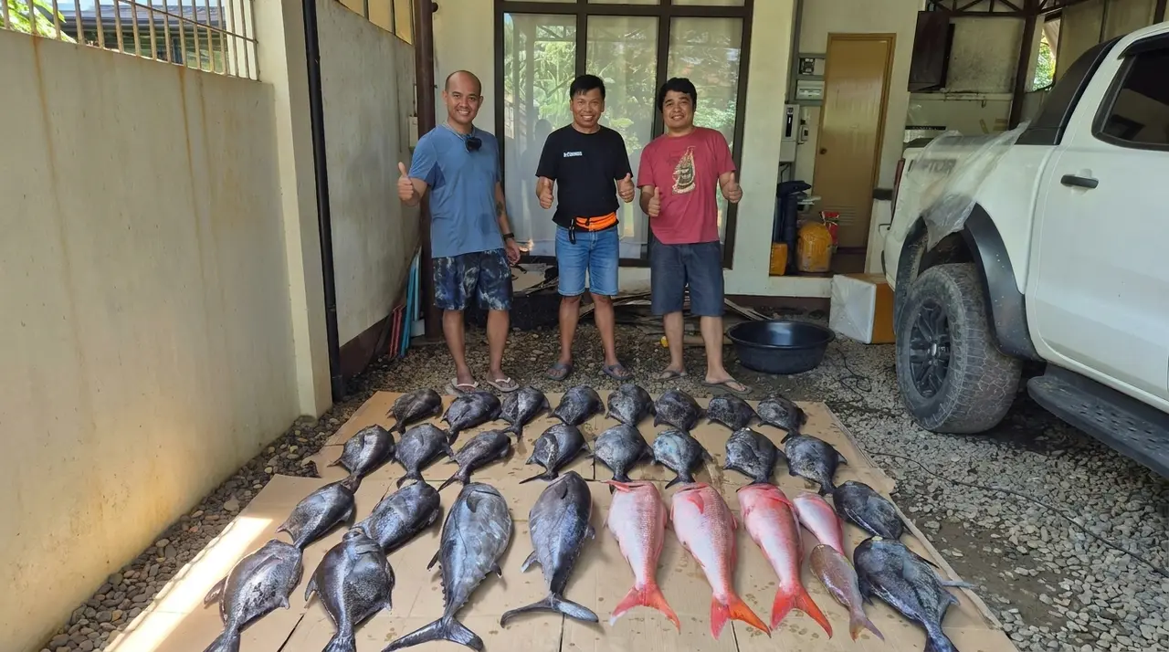 Palawan fishing charter crew